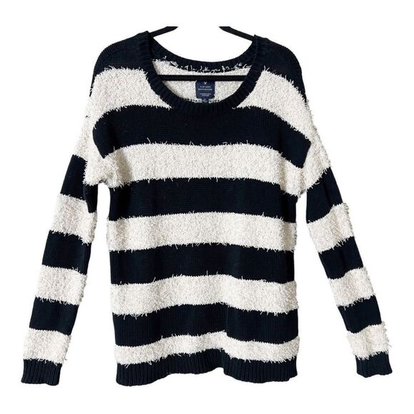 American Eagle Vintage Boyfriend Black White Stripe Fuzzy Textured Knit Sweater - Picture 1 of 7